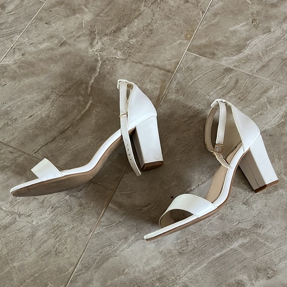 White Block Heel - Picture 3 of 4